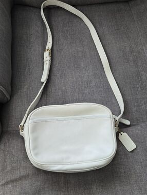 Coach White Leather Crossbody Bag Vintage Camera Bag 90's